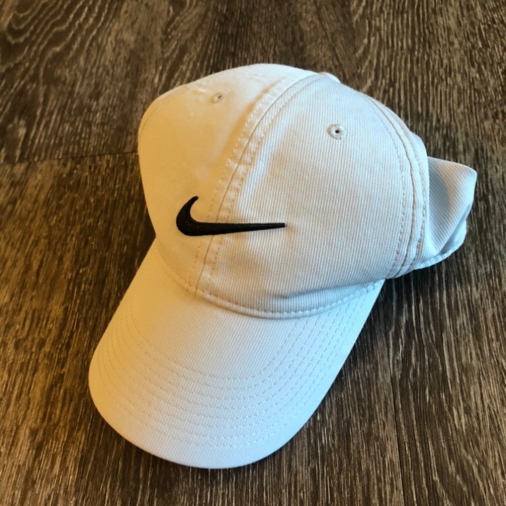 Classic Light Grey Nike Cap